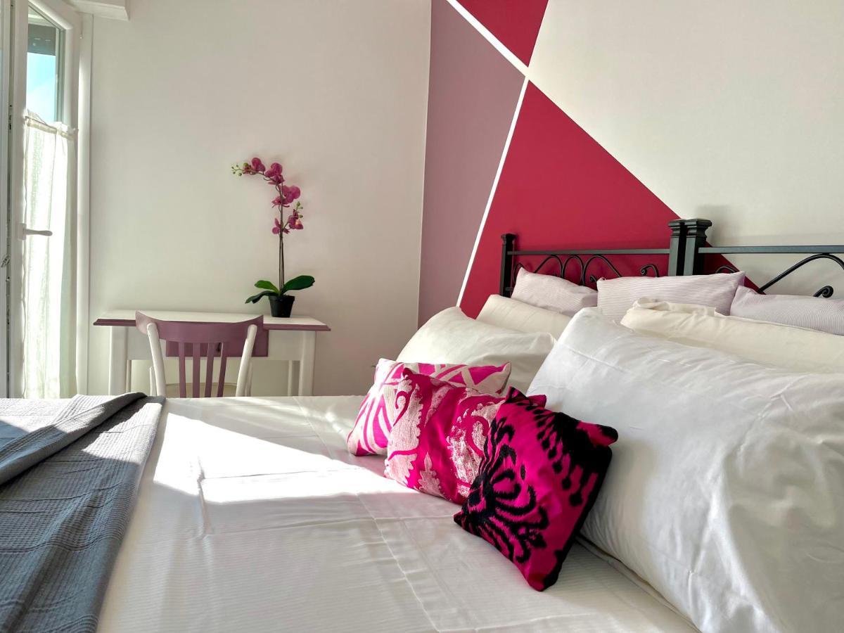 Happy Family Apartments The Roof جنوة المظهر الخارجي الصورة